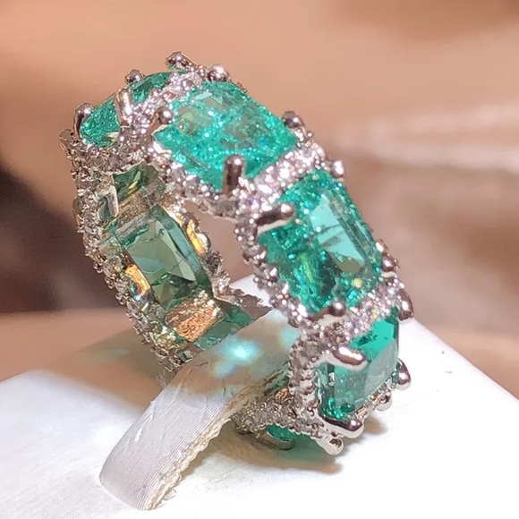 Green Pariba 925 Silver Eternity Ring - Picture 4 of 15